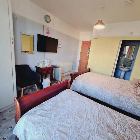 Thornbury Accommodation Burnham-on-Sea ภายนอก รูปภาพ